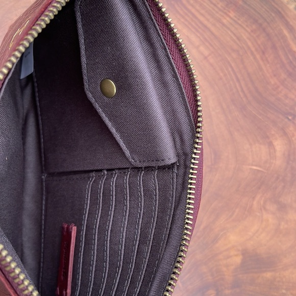 Madewell the leather pouch clutch burgundy - Picture 3 of 6